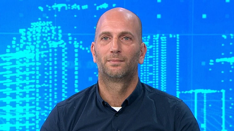 מכת מדינה: מתחזים לבני משפחה בעזרת AI - ועוקצים כספים
