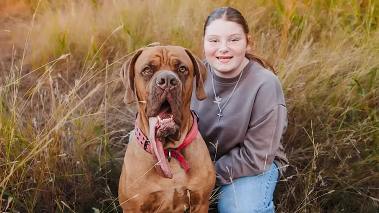 אוזי, הכלב בעל הלשון הארוכה ביותר בעולם