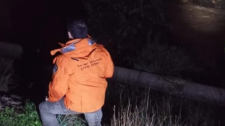 חשש לחיי נער בן 16 שנסחף בנחל ליד מודיעין עילית