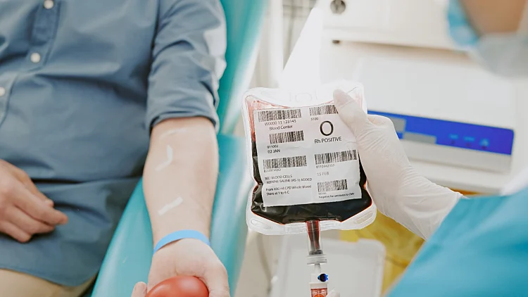 מחסור חמור במנות דם בבתי החולים: "סכנת חיים מיידית"