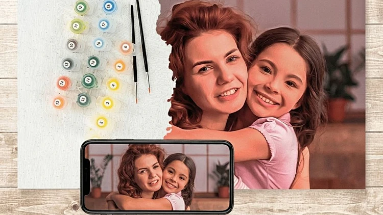 הזיכרון שהפך לקנבס: איך הפכו הרגעים הפרטיים שלנו לאמנות המבוקשת ביותר בישראל | רשת 13