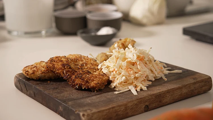טיפ השף: כך תהפכו את השניצל לרך ועסיסי מבפנים - וקריספי מבחוץ
