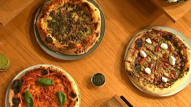 פיצה אחרת בכל חודש: הקונספט שמפתיע את הסועדים