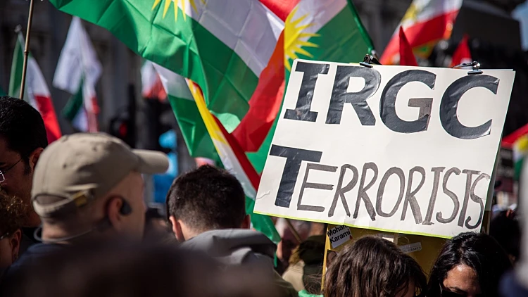 אירופה: "משמרות המהפכה - ארגון טרור"; איראן: "טעות חמורה"