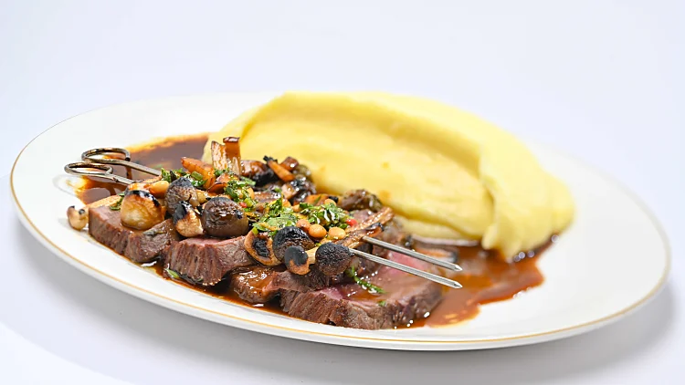 המתכון של דניאל נגווין במשימת "מה מסתתר מתחת לקלוש?"