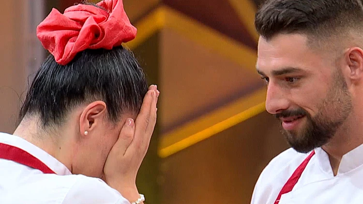 "היא לא מבינה כמה היא טובה": ורד ניצלה מהדחה בזכות סכין הזהב