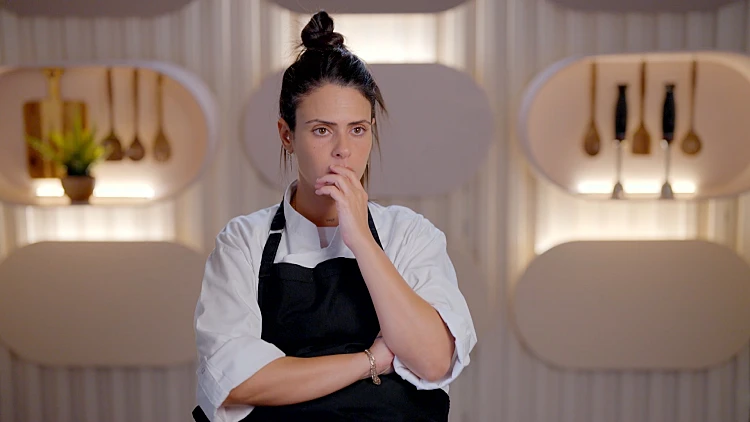 "עשיתי טעות ענקית. אני הולכת הביתה": מה קרה לתהילה?