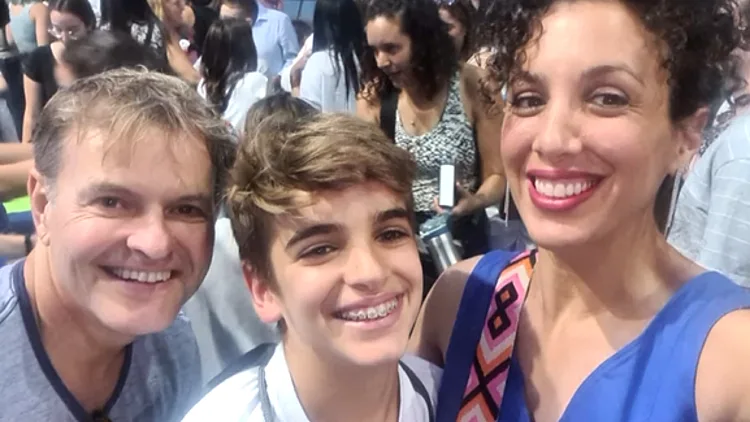 "אנחנו יודעים שהוא יחזור": עמית בן ה-16 נפצע אנושות בהתרסקות מטוס