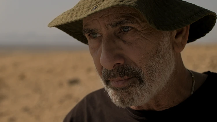 שי אביבי מוכיח שהוא שחקן על בסרט שעוסק בחרדה של הורים לילדיהם