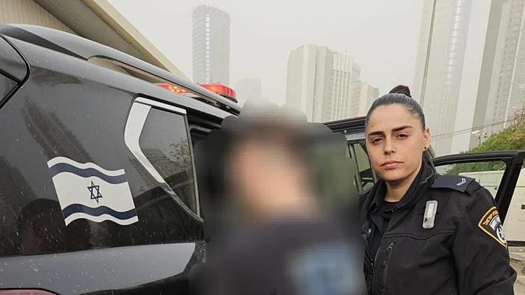 בן 24 מרעננה נעצר בחשד שפרץ לרכב השייך לבעלה של השרה גמליאל