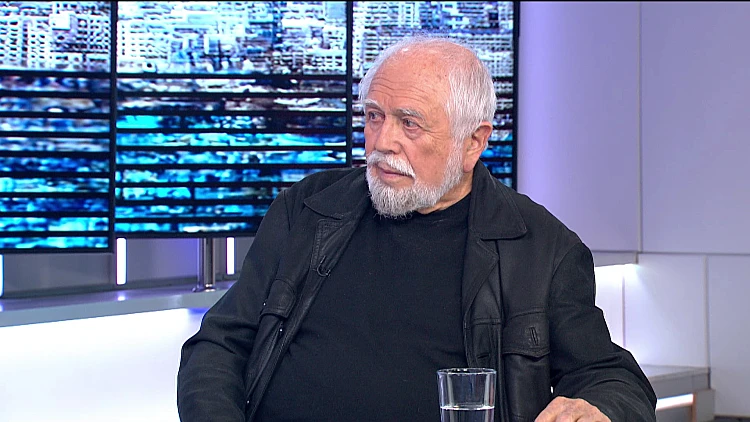 "התגובה הראשונה שלי הייתה הלם - החלטתי לגשת למקלדת ויצאו שירים"