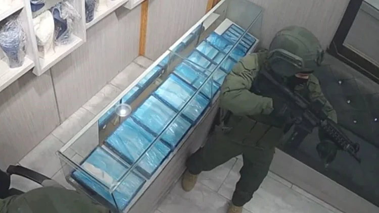 "השודדים המחופשים": כתב אישום נגד 6 בדואים שהתחזו ללוחמים