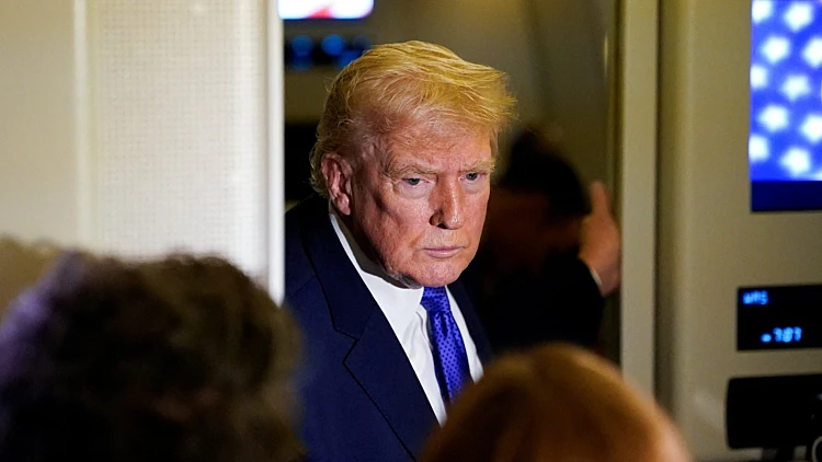 טראמפ באייר פורס 1