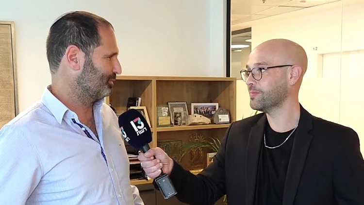 איך מנהלים עסק כשנמצאים בחזית המלחמה? "התאמנתי בלהחליף מדים"