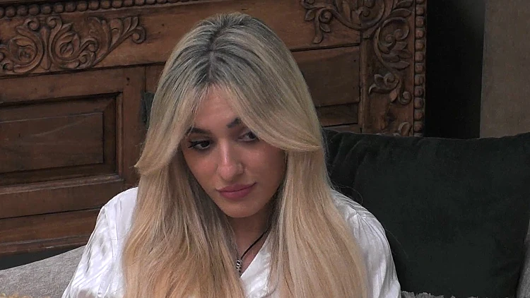 אחרי האמירה של עמית - מאי פותחת הכול: "לא מתנצלת על הנראות שלי"