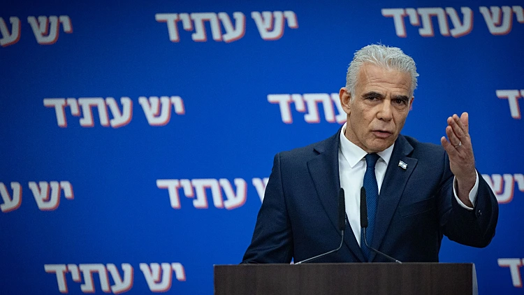 לפיד בישיבת סיעת יש עתידאופוזיציה יאיר לפיד