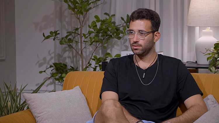 ברקו נשבר ופורץ בבכי: "אני מרגיש הכי נחות מבין כולם"