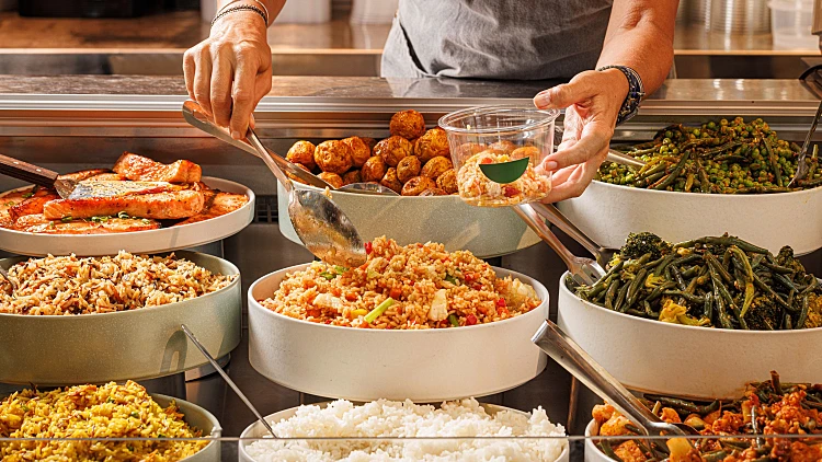 מארחים בסופ"ש? המעדנייה שתעשה לכם חיים קלים הגיעה למרכז