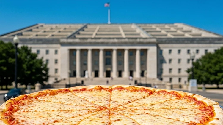 "נזמין באקראי כדי להטעות": האם מדד הפיצה יחזה את המלחמה?