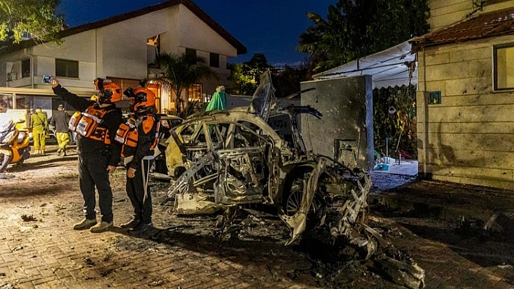 מאות שיגורים מהבוקר, חיל האוויר בגל תקיפות במרכז איראן