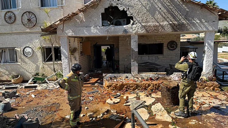 פגיעה ישירה באצבע הגליל: בן 64 נפצע קל מרסיס, 3 נפגעי חרדה