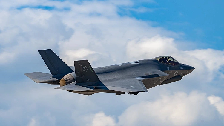 היסטוריה: F-35I של חיל האוויר הפיל מטוס קרב איראני בשמי טהרן