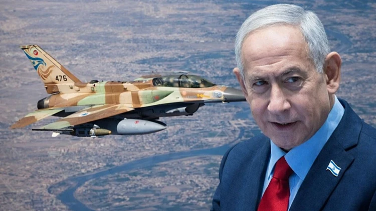 ראש הממשלה בנימין נתניהו ברקע מטוס קרב ישראלי