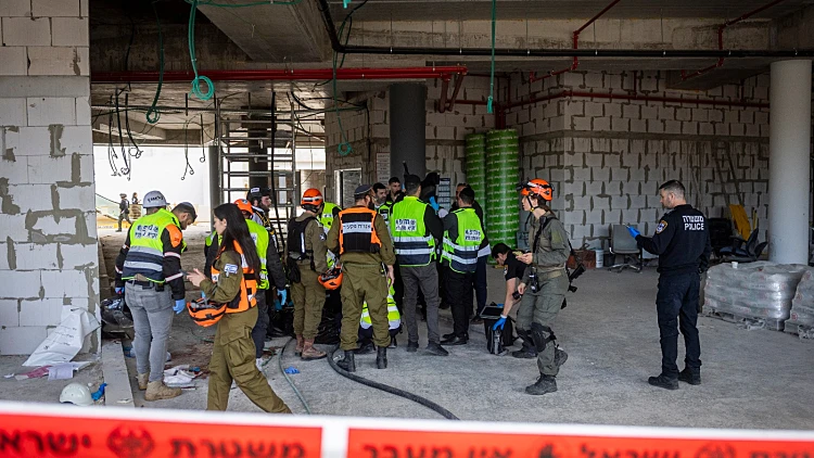 הרוג ושני פצועים אנוש וקשה מטיל מתפצל ששוגר למרכז