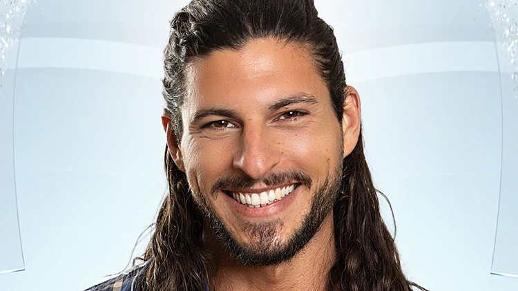 לזה לא ציפינו: זוהר אייזיק זקן נפרד מהשיער הארוך