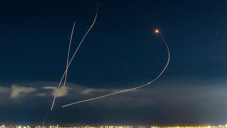 רצף אזעקות בצפון; נתניהו: "המלחמה תימשך ככל שיידרש"