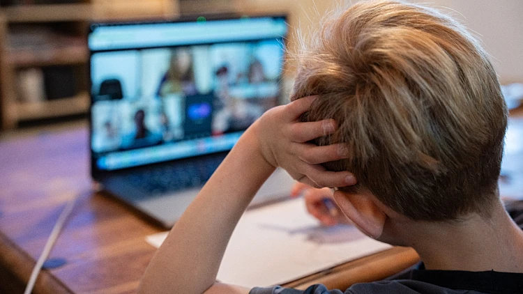 לימודים ב"אזורים צהובים": ממחר - הקלה בהגבלות פיקוד העורף
