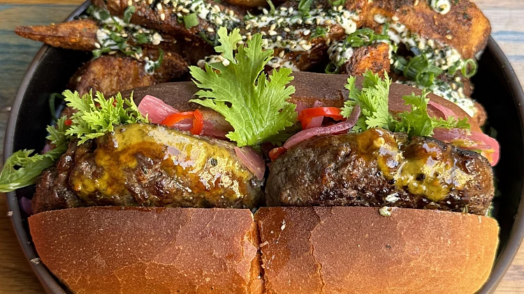 מאסתם בבישולים? המסעדות שמציעות את הדילים הכי שווים וטעימים