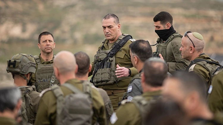 הרמטכ"ל זמיר בפיקוד המרכז