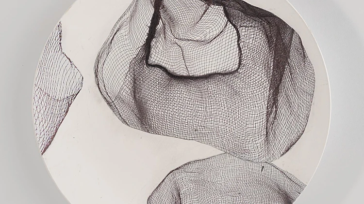 צלחת של עליזה אולמרט מתוך התערוכה "מנה של תקווה"