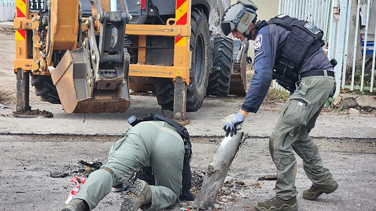 5 פצועים קל בזירות נפילה בבאר שבע; מטחים לצפון מלבנון