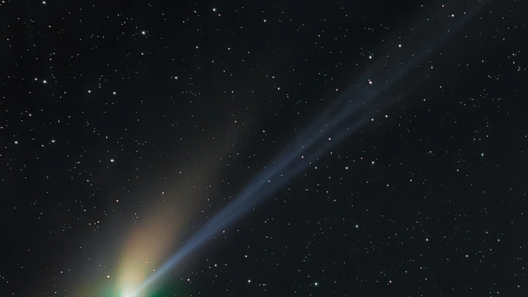 כדור אש ירוק חתך את השמיים ותועד מעל כמה מדינות