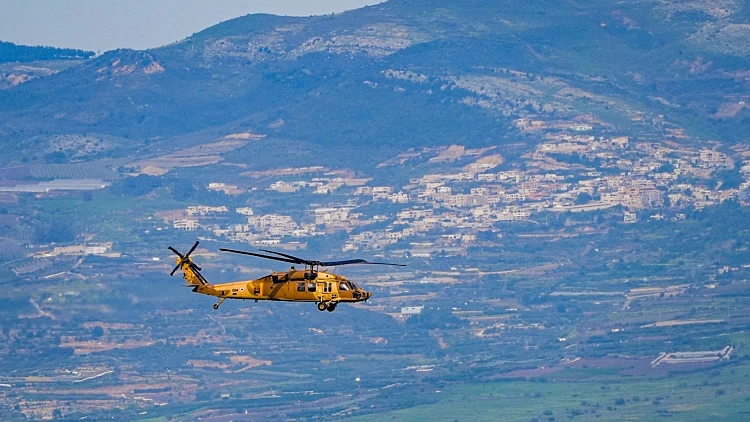מסוק קרב בגבול לבנון