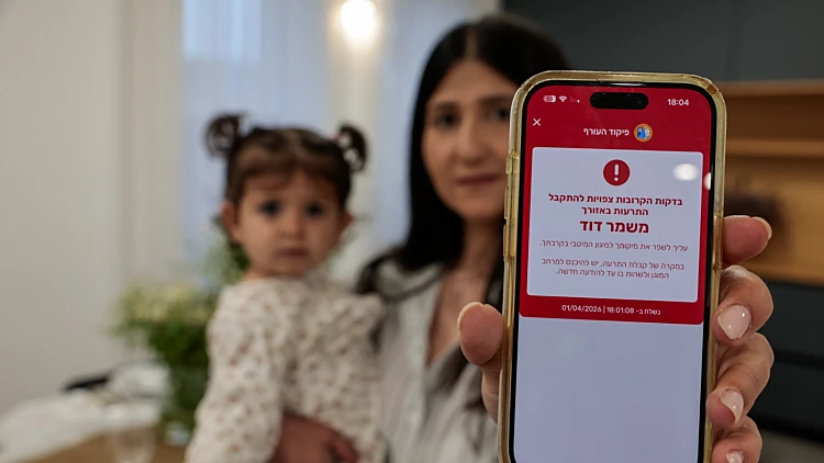 פסח למרות הכל: הישראלים מנסים לקיים את החג בצל האזעקות