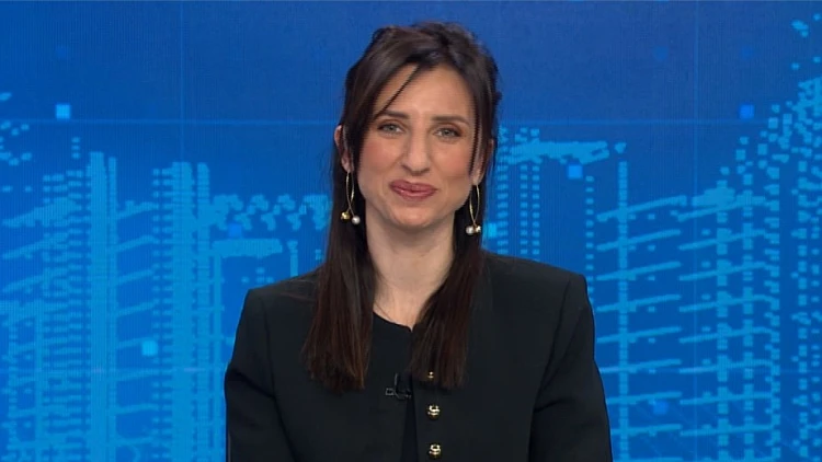 כסף בנעליים ובגידה באמון: הבנקאית שגנבה תאבד 75% מהפיצויים