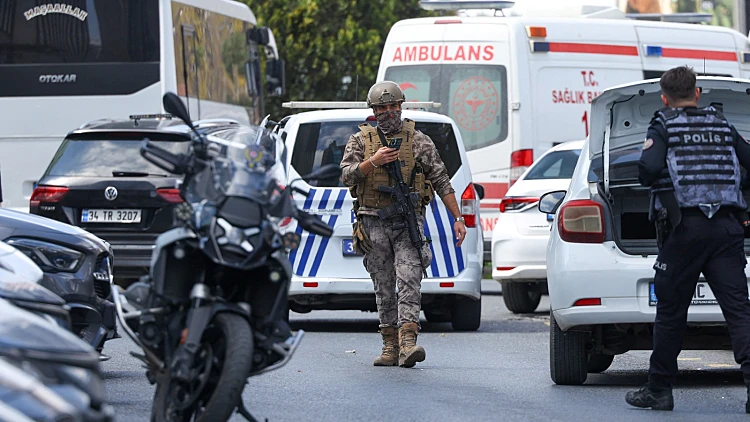 חשד לפיגוע בטורקיה: שני פצועים מירי ליד הקונסוליה הישראלית