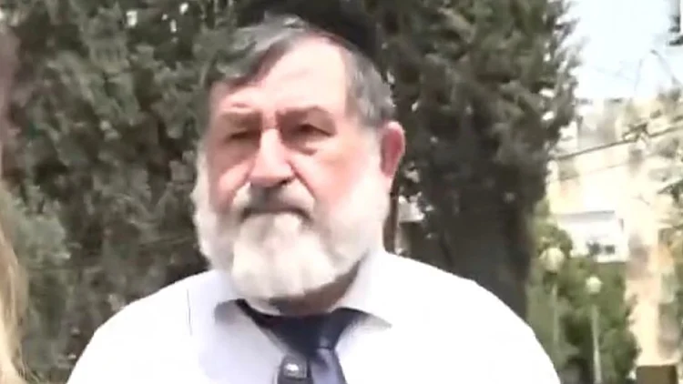 זה המוהל החשוד במוות ברשלנות; המשטרה מנסה לאתר עוד קורבנות