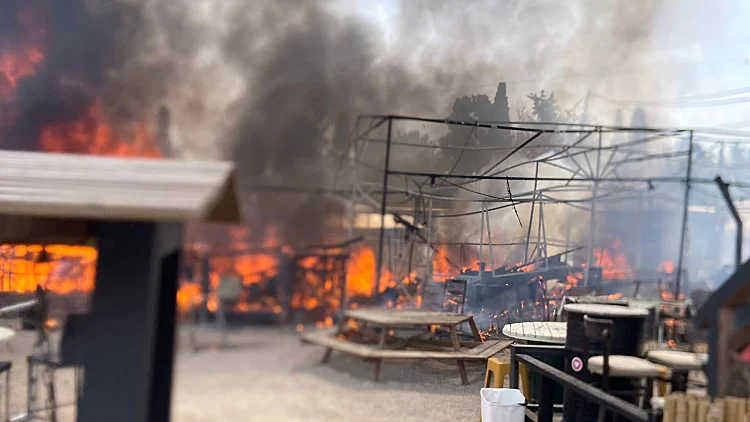 "פיצה יולו" בפרדס חנה-כרכור עולה באש