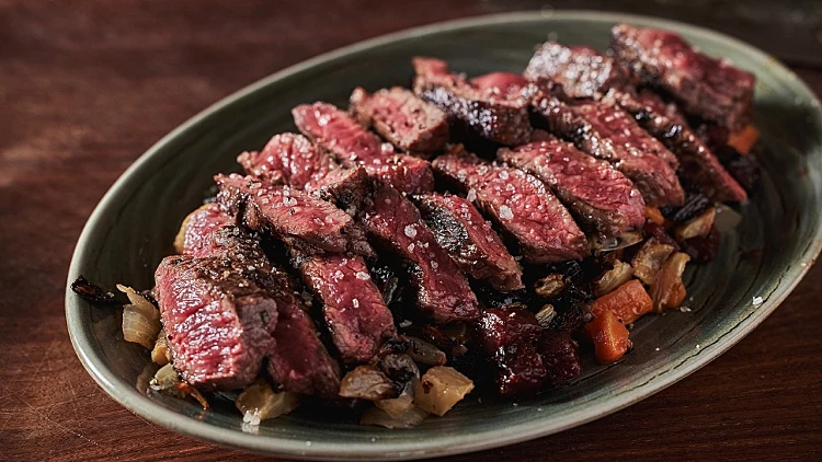 צלחת בשרים של PITMASTER