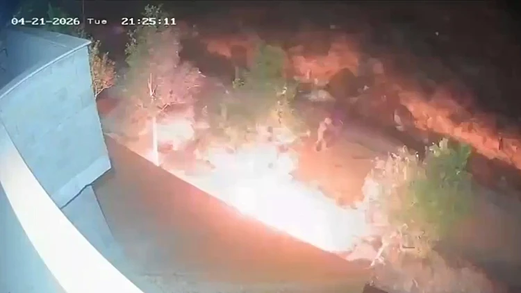 חשד: מתנחלים ניסו להצית בית באזור שכם, 8 נפגעו | תיעוד קשה
