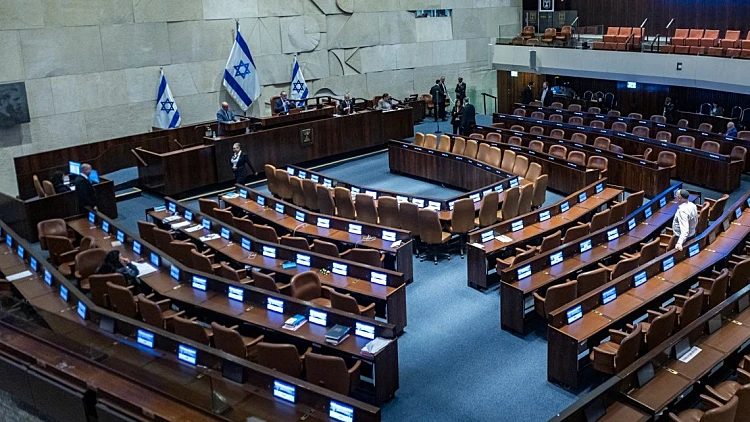 לקראת קריאה ראשונה: ההצעה לפיזור הכנסת אושרה בוועדה
