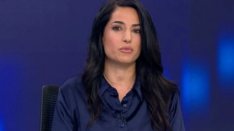 הצרות של פאפאיה: חבר המושבעים בניו יורק הורה לה לשלם 420 שקל