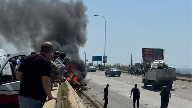 דיווחים בלבנון: שני רכבים עם מחבלי חיזבאללה הותקפו
