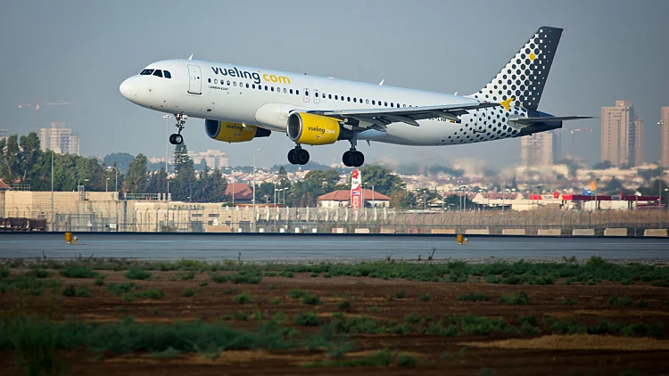 מטוס של חברת התעופה הספרדית וולינג איירליינס בנתב"ג