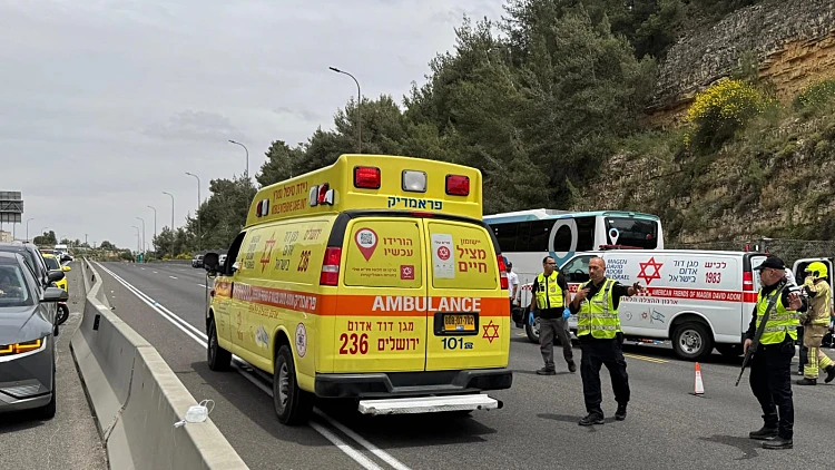 זירת התאונה בכביש 1