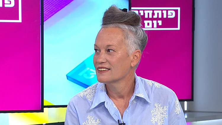 איך אורזים חיים שלמים לדירה קטנה יותר? כשעוזבים את הבית ועוברים לדיור מוגן